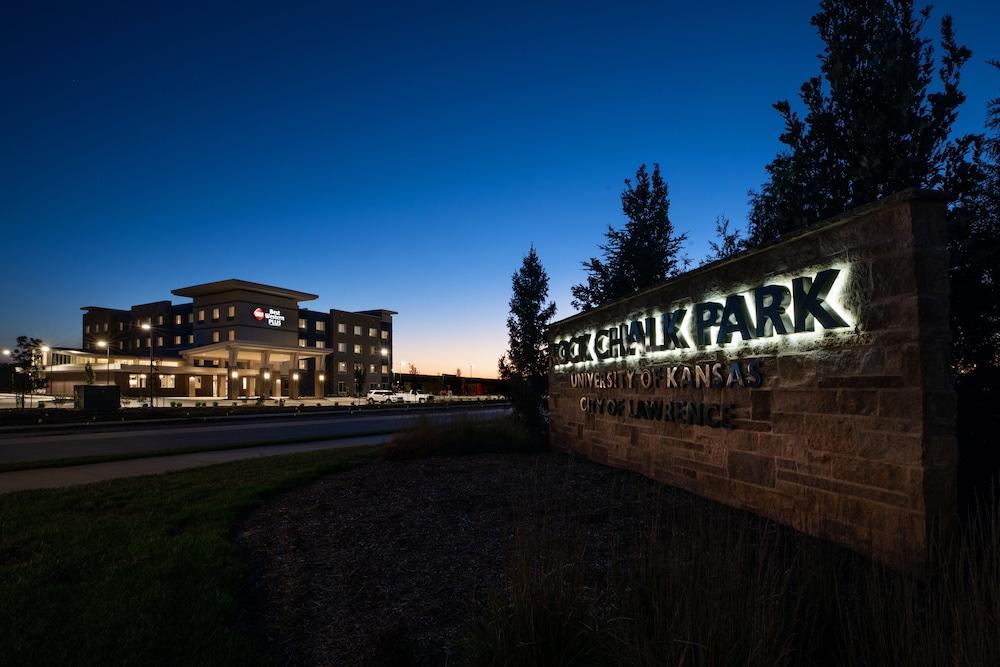 Stonehill Lawrence, Trademark Collection By Wyndham Hotel Exterior photo